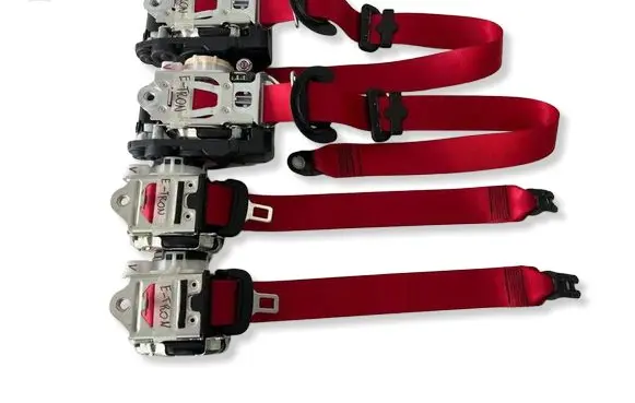 Audi e-tron Set of seat belts 