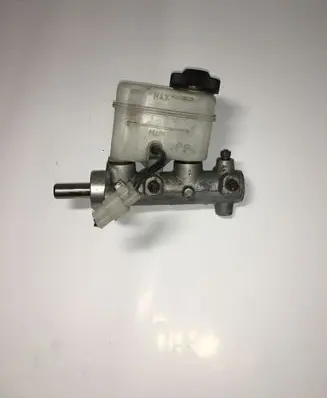 Ford Ranger Master brake cylinder UM46