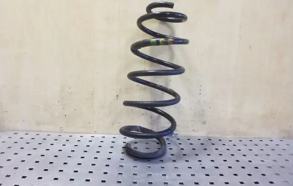 Land Rover Freelander 2 - LR2 Front coil spring