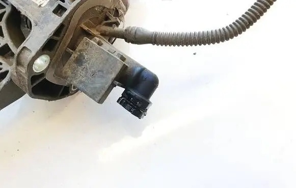 Volkswagen Golf V Clutch master cylinder 1K0721388M