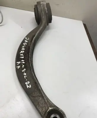 Jaguar XF X250 Front lower control arm/wishbone 3C256