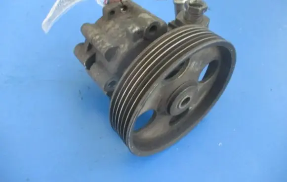 Citroen Jumpy Power steering pump 9640906580
