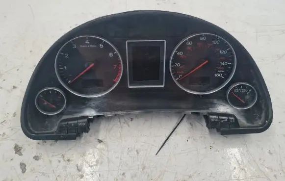 Volkswagen PASSAT B6 Speedometer (instrument cluster)