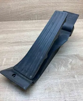 BMW 5 F10 F11 Accelerator throttle pedal 6786285 25916010