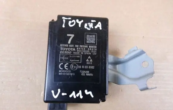 Toyota Yaris Tire pressure sensor 897600D070