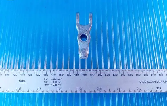 Opel Insignia A Fuel Injector clamp holder 324763
