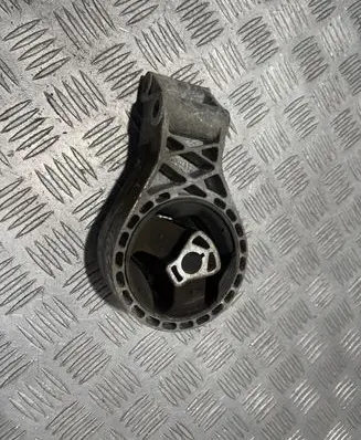 Opel Insignia A Engine mount bracket 13228305