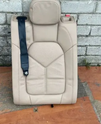 Porsche Macan (95B) Rear seat 