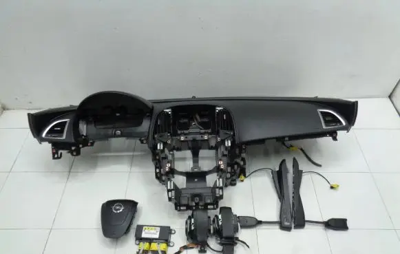 Opel Astra J Dashboard