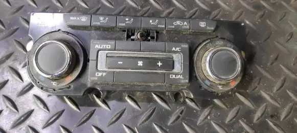 Skoda Superb B6 (3T) Climate control unit 3T0907044CD