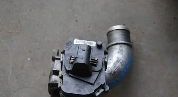 Opel Zafira B Throttle body valve 55199974