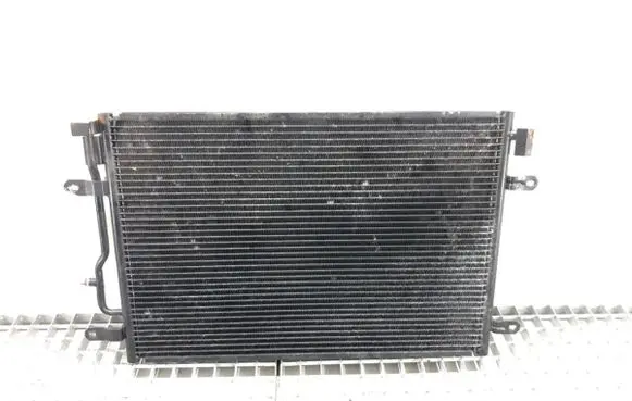Audi A4 S4 B6 8E 8H Coolant radiator 