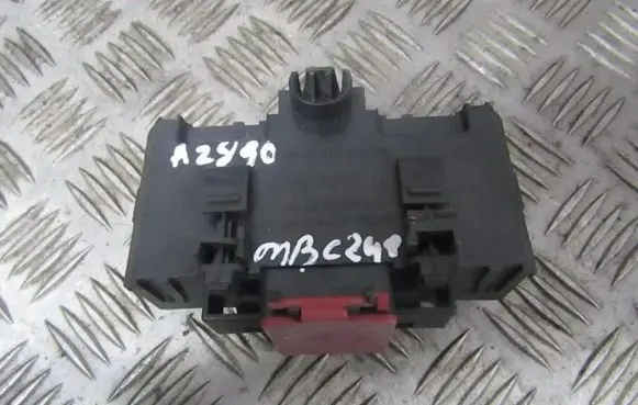 Mercedes-Benz C W203 Fuse box set a2035450803 a2035450301
