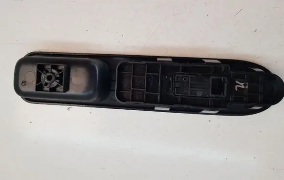 Citroen C3 Picasso Electric window control switch