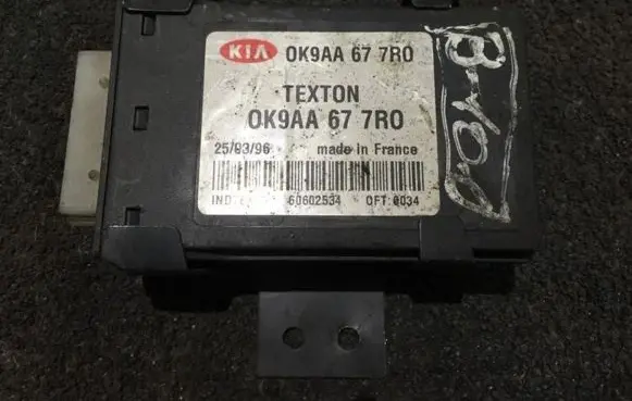 KIA Clarus Immobilizer control unit/module 0k9aa677r0