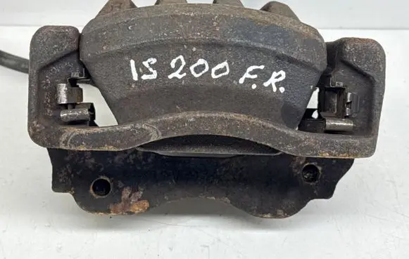 Lexus IS 200-300 Front brake caliper 4773053030