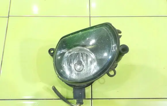 Audi Q7 4L Front fog light 24696800 PRAWY
