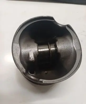 Mercedes-Benz C W204 Piston 8370B