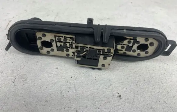 Audi A3 S3 8P Tailgate lock latch 