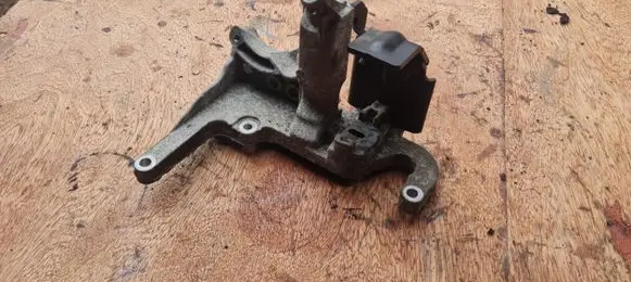 Volvo S40 Engine mounting bracket AV6Q9B470BB