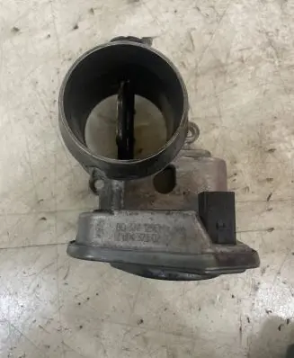 BMW X1 E84 Throttle valve 78043702 903271290