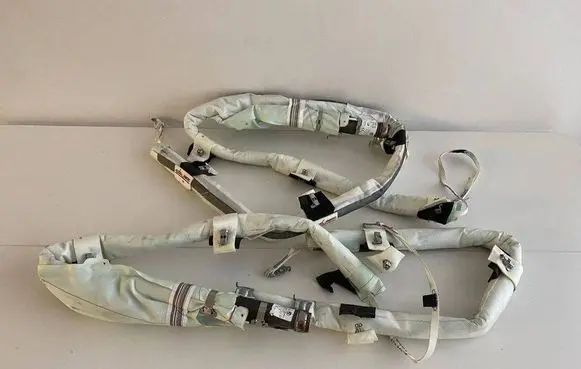 Roof airbag