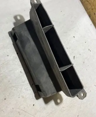 Volkswagen Jetta V Air intake duct part 1K0805971