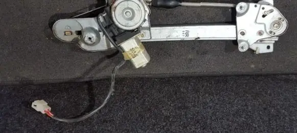 Toyota Avensis T250 Sliding door window regulator with motor 61364rh rr847