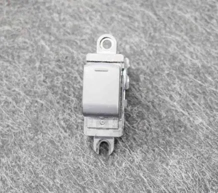 Nissan Qashqai Electric window control switch 25411BR00A