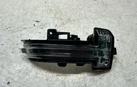 Nissan Juke II F16 Mirror indicator light 261606PA0A
