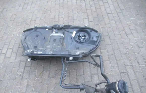 Mercedes-Benz S W222 Fuel tank 