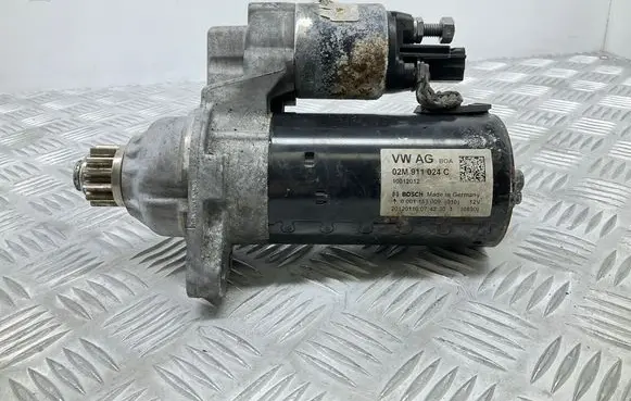 Volkswagen Tiguan Starter motor 02M911024C