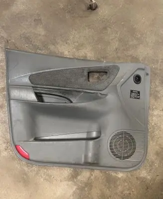 Hyundai Tucson JM Front door card panel trim 823102E000