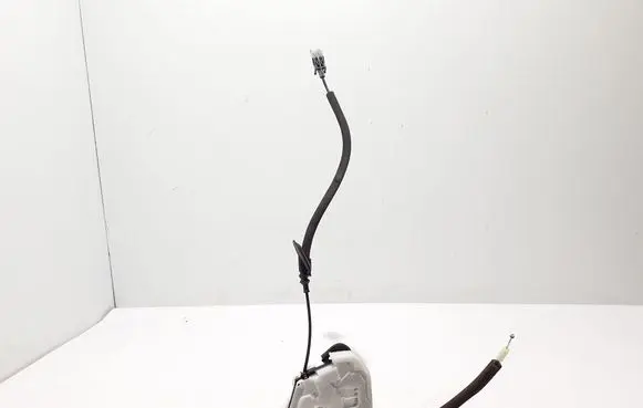 Renault Arkana Rear door lock 825039732R