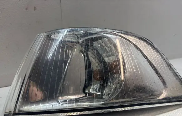 Volvo S40, V40 Front indicator light