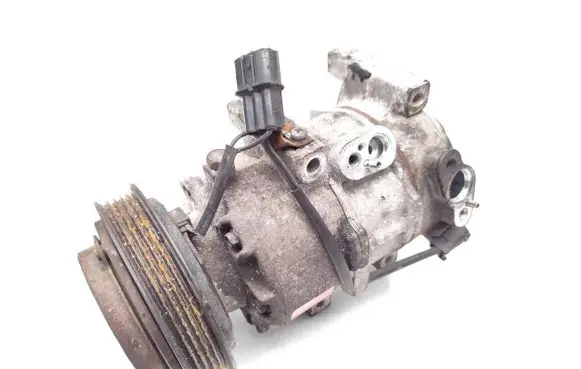KIA Stonic Air conditioning (A/C) compressor (pump) 1E39E17200