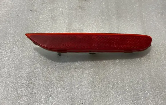 Nissan Juke I F15 Rear tail light reflector 3314207