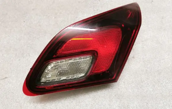 Opel Astra J Tailgate rear/tail lights 1090098