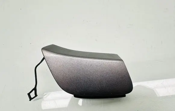 Mercedes-Benz A W176 Front tow hook cap/cover A1768851800 11279981 289050014