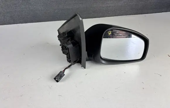 Renault Megane III Front door electric wing mirror 