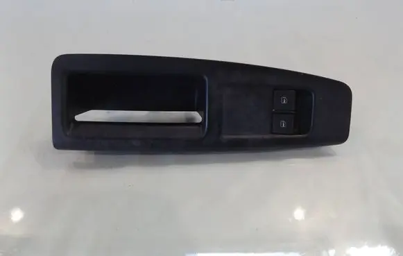 Volkswagen Polo IV 9N3 Quarter vent window switch