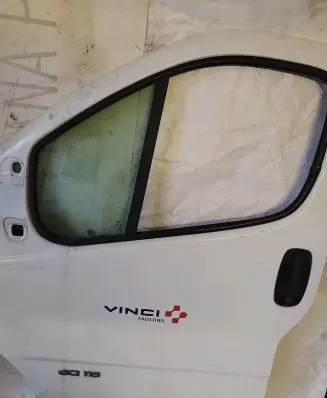 Renault Trafic II (X83) Front door