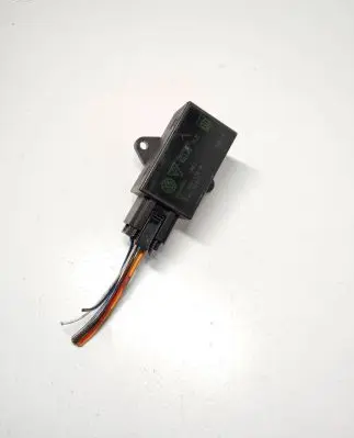Volkswagen Touareg I Seat heating relay 7L0959772D