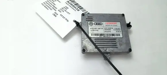 Audi Q3 F3 Voltage converter/converter module 4G0907397R