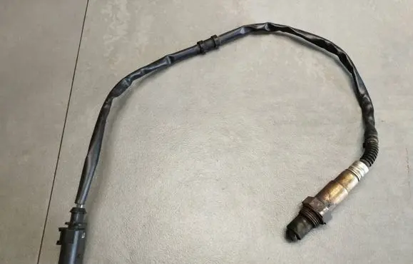 Volkswagen Scirocco Lambda probe sensor 03C906262R 0258006859