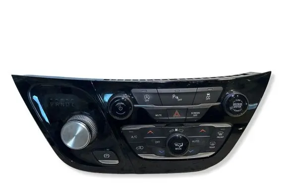 Chrysler Pacifica Climate control unit P6EV471X8AB T264910168