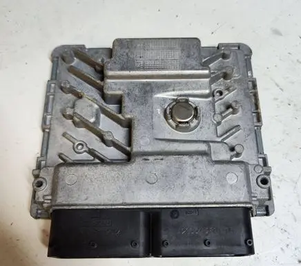 Skoda Superb B8 (3V) Engine control unit/module 06K907425E 5WP4971102