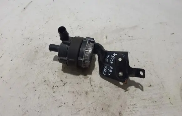 Renault Captur II Electric auxiliary coolant/water pump 210106535R