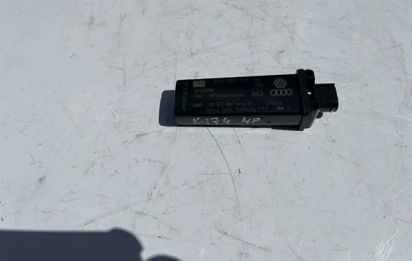 Audi A6 S6 C6 4F Tire pressure sensor 8E0907277 002BE00001