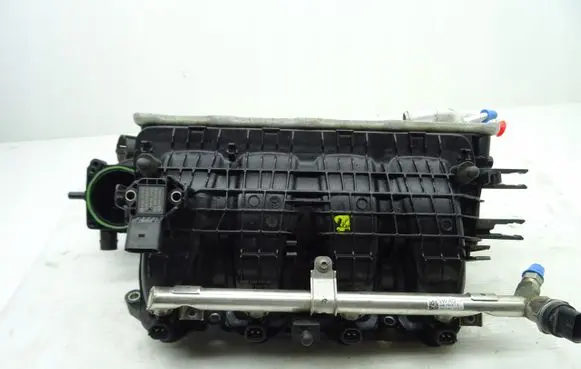Volkswagen Golf VII Intake manifold 04E129711P
